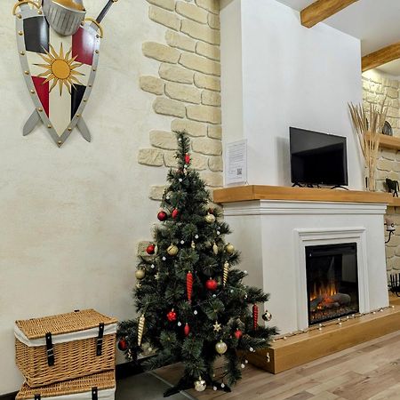 Гетьманські Палати , Старе Місто, 2 Спальні, Балкон-Тераса , 85 М Кв Kamyanets-Podilski Dış mekan fotoğraf